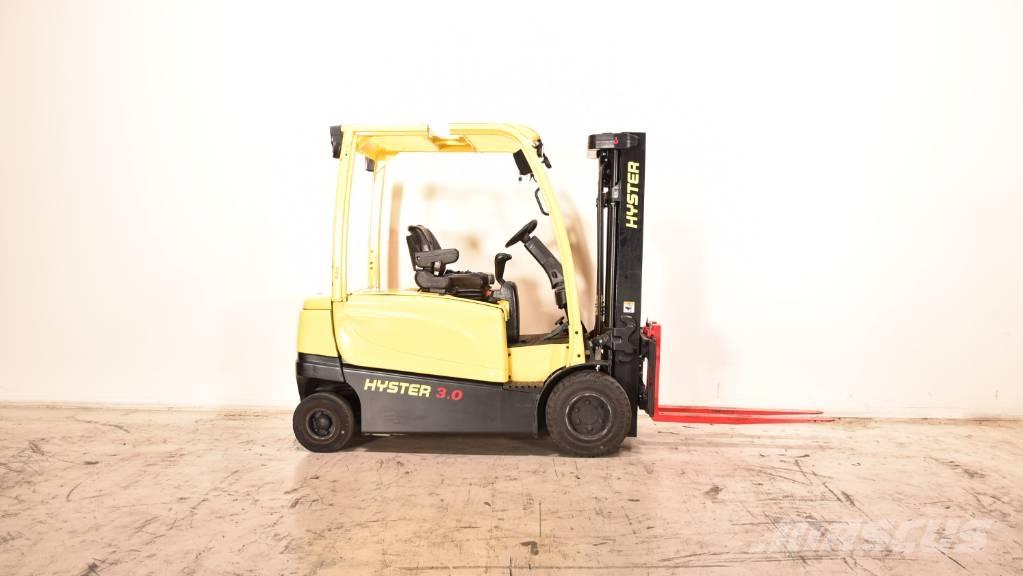 Hyster J3.0XN Chariots élévateurs électriques