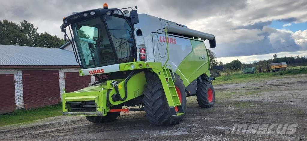 CLAAS Tucano 450 Moissonneuse batteuse