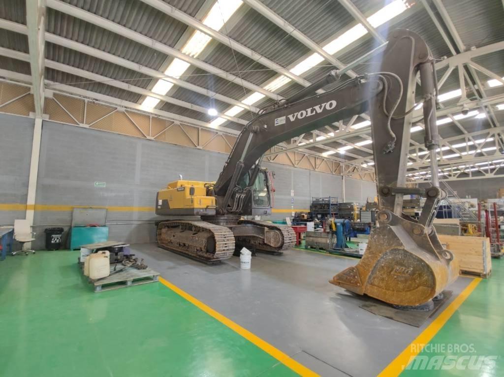 Volvo EC350DL Pelle sur chenilles