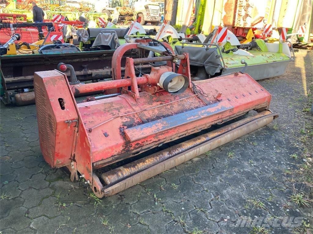 Omarv TFR 280 HH Autres matériels de fenaison