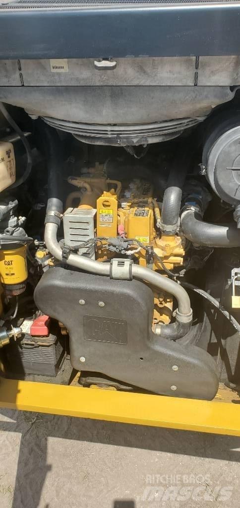 CAT 279 D Chargeuse compacte