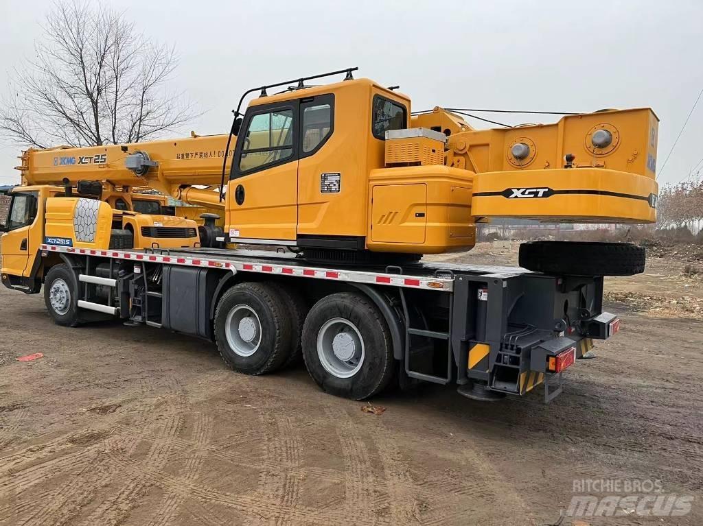 XCMG XCT 25 Grues tout terrain