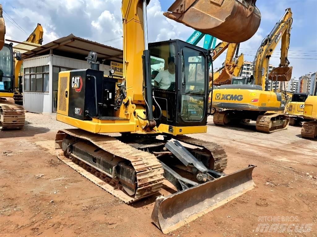CAT 307 Mini pelle < 7t