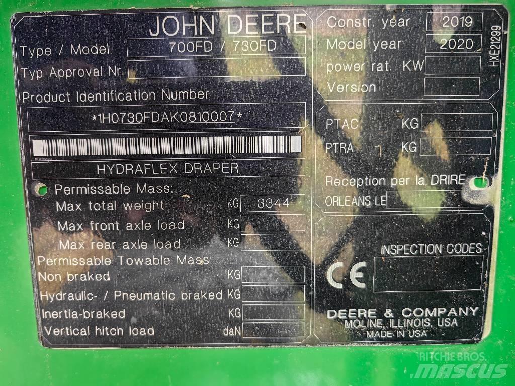 John Deere T 670 i Moissonneuse batteuse