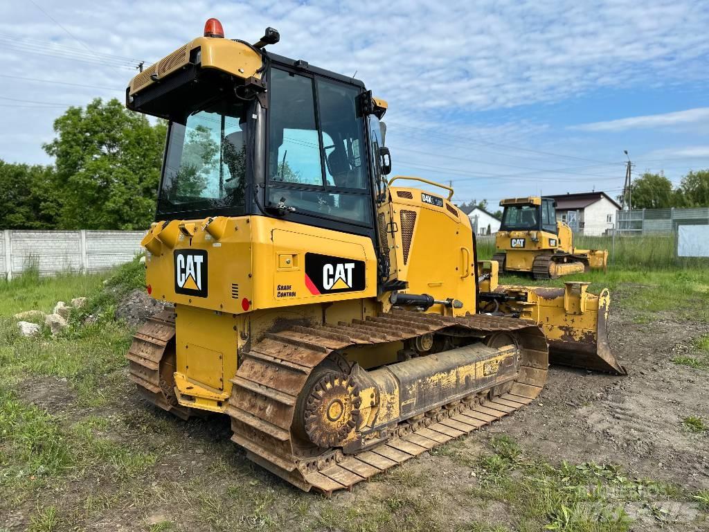 CAT D 4 K 2 LGP Bouteurs sur chenilles