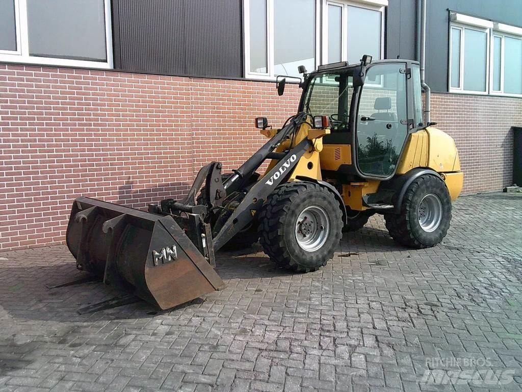 Volvo L25B Chargeuse sur pneus