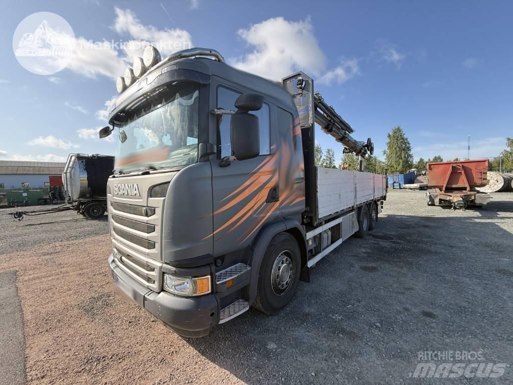 Scania G 450 LB Camion plateau ridelle avec grue