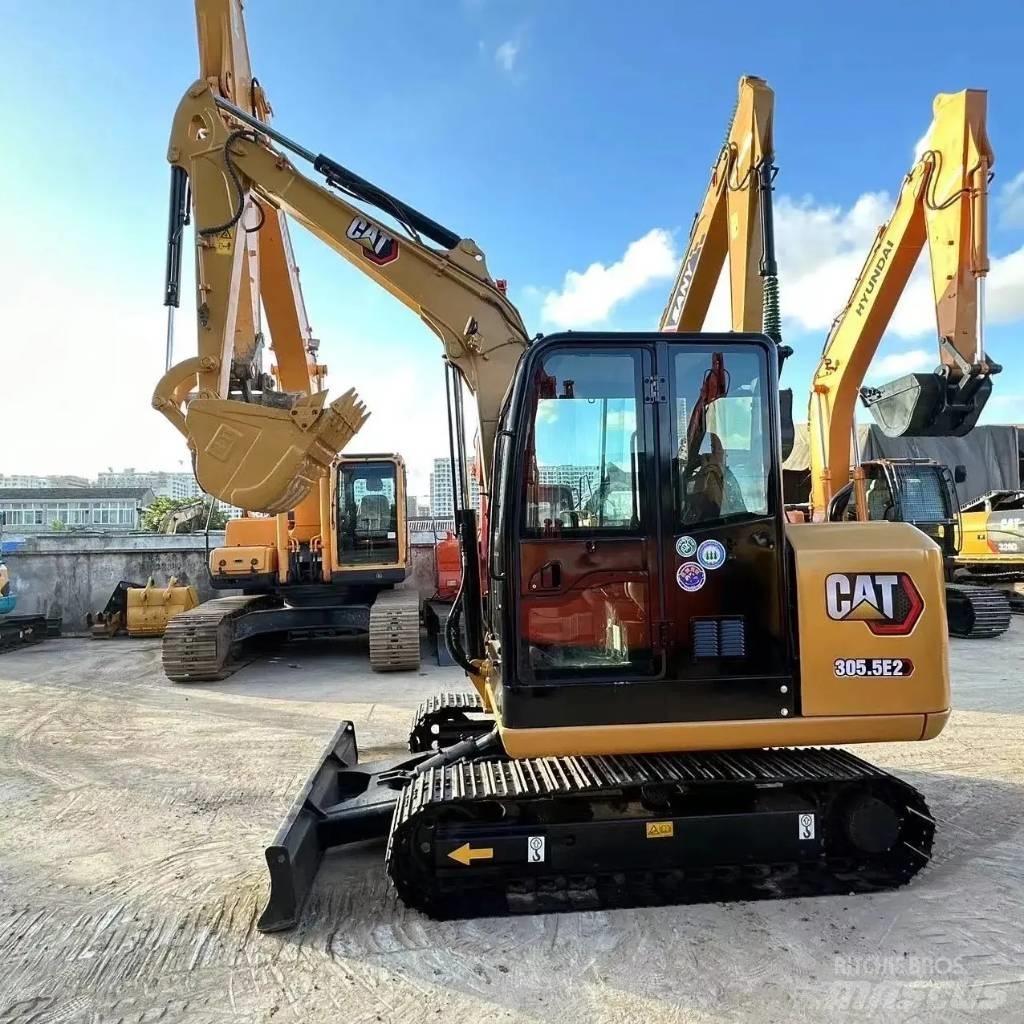 CAT 305.5 Mini pelle < 7t