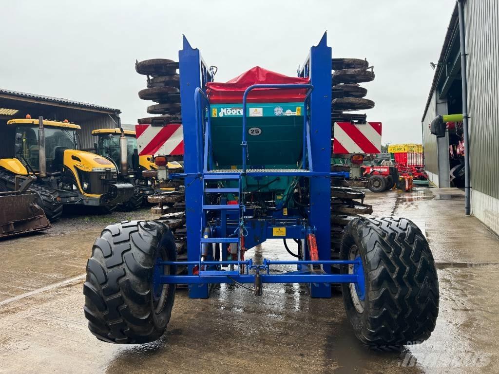  moore 6 meter Drill Semoir