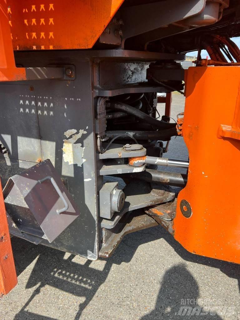 Doosan dl 300 Chargeuse sur pneus