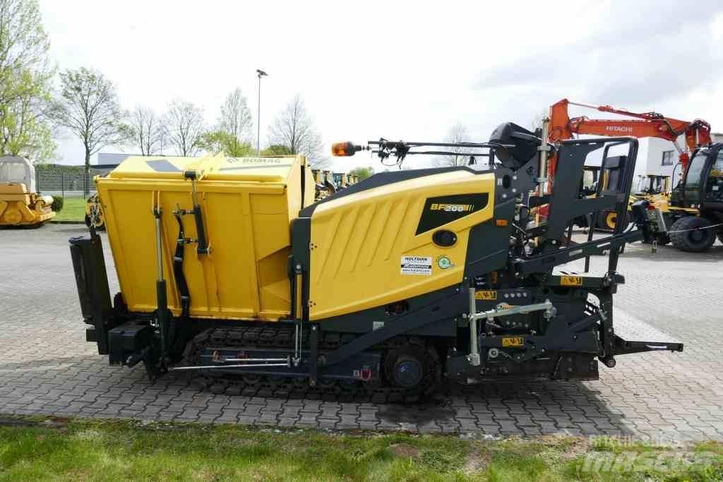 Bomag BF 200 C-2 Mini centrale à bitume