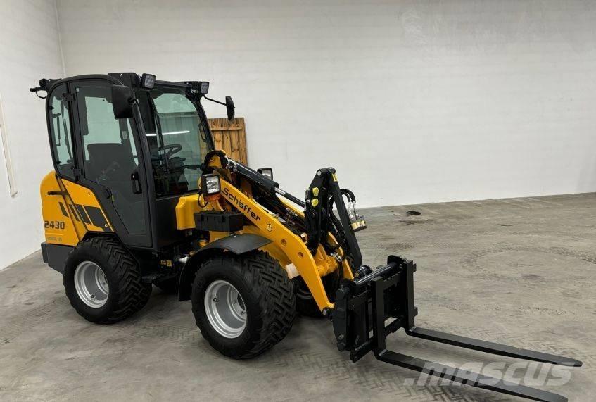 Schäffer 2430 HD Chargeuse compacte