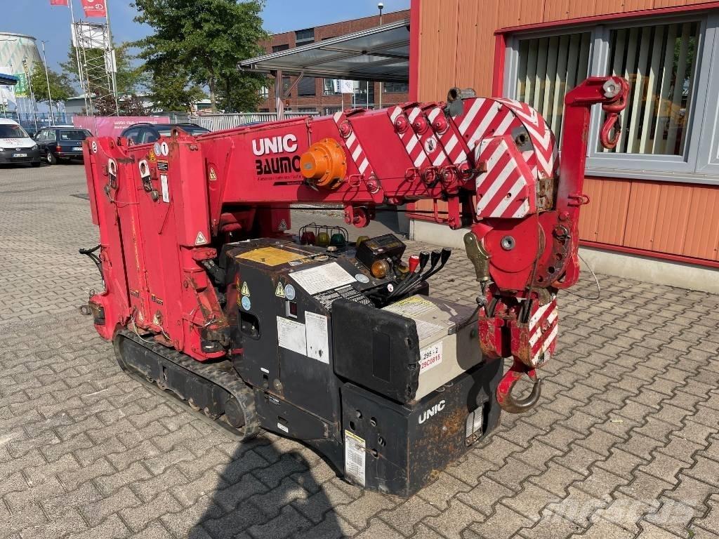 Unic URW-295 Mini grue