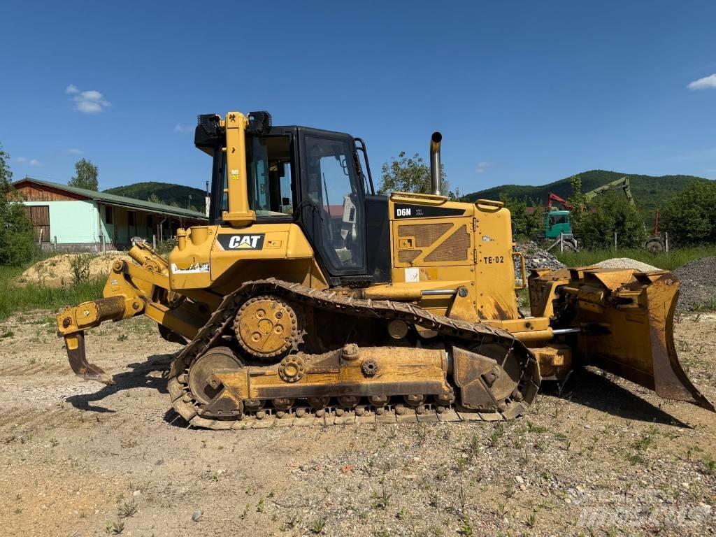 CAT D6N XL Bouteurs sur chenilles