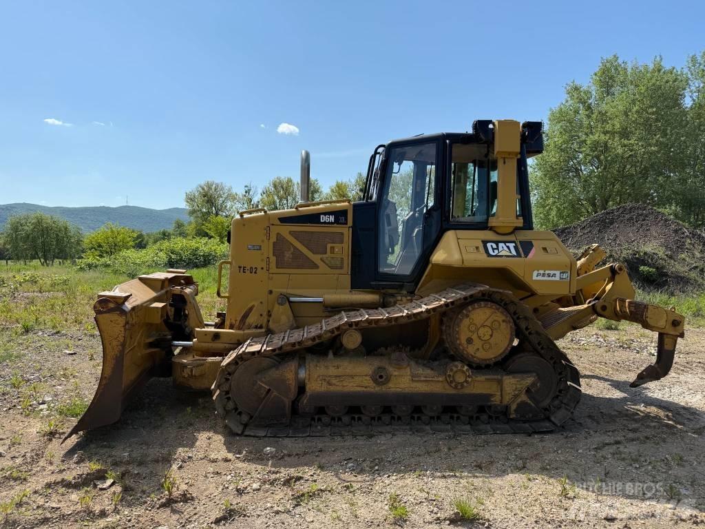 CAT D6N XL Bouteurs sur chenilles