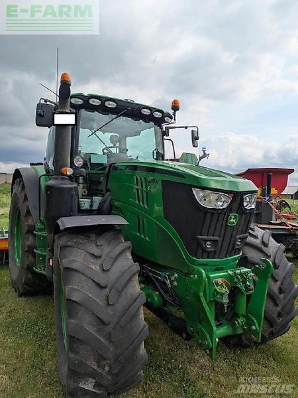 John Deere 6215 r Tracteur