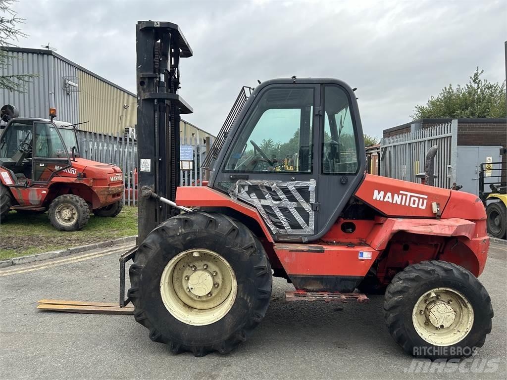 Manitou M26-4 Chariot tout terrain
