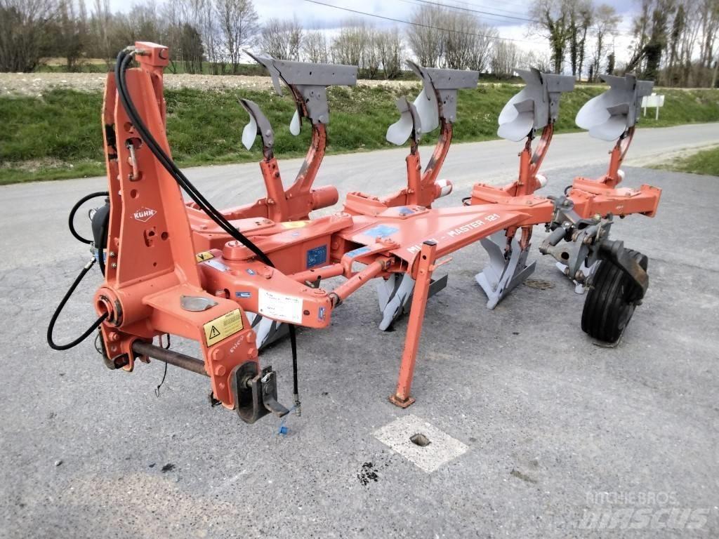 Kuhn VARIMASTER 121 Charrue réversible