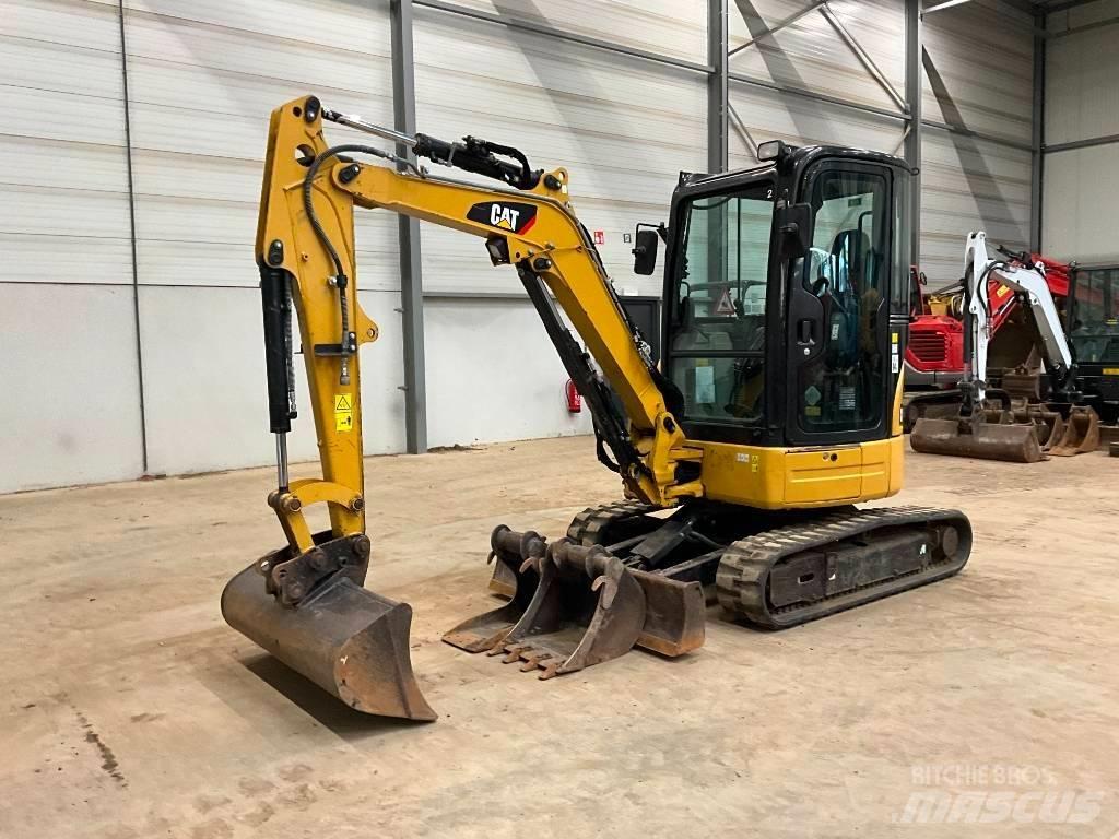 CAT 303 E Pelle sur chenilles