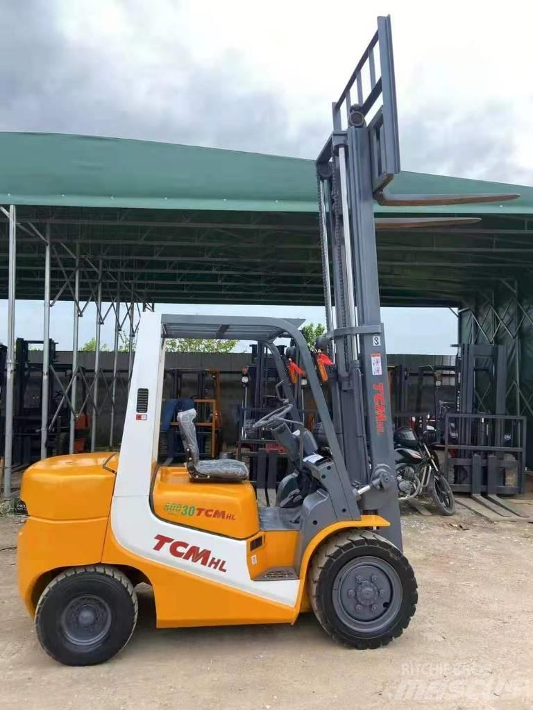TCM FD 30 Chariots diesel