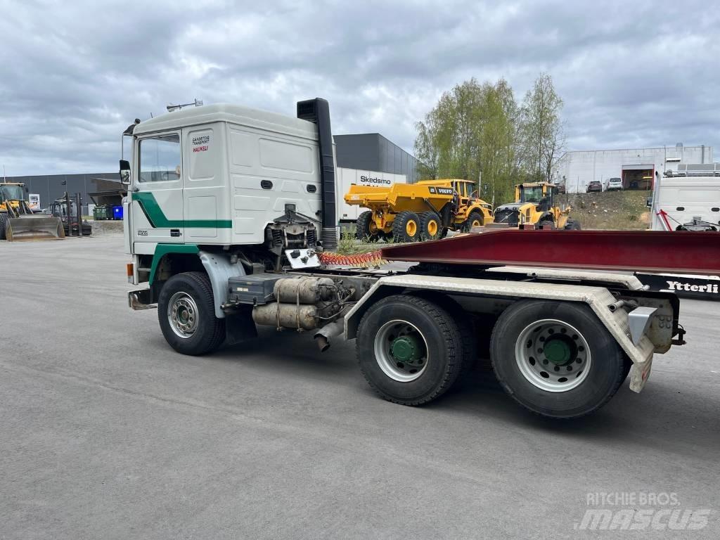 Volvo F 12    Lav km Tracteur routier