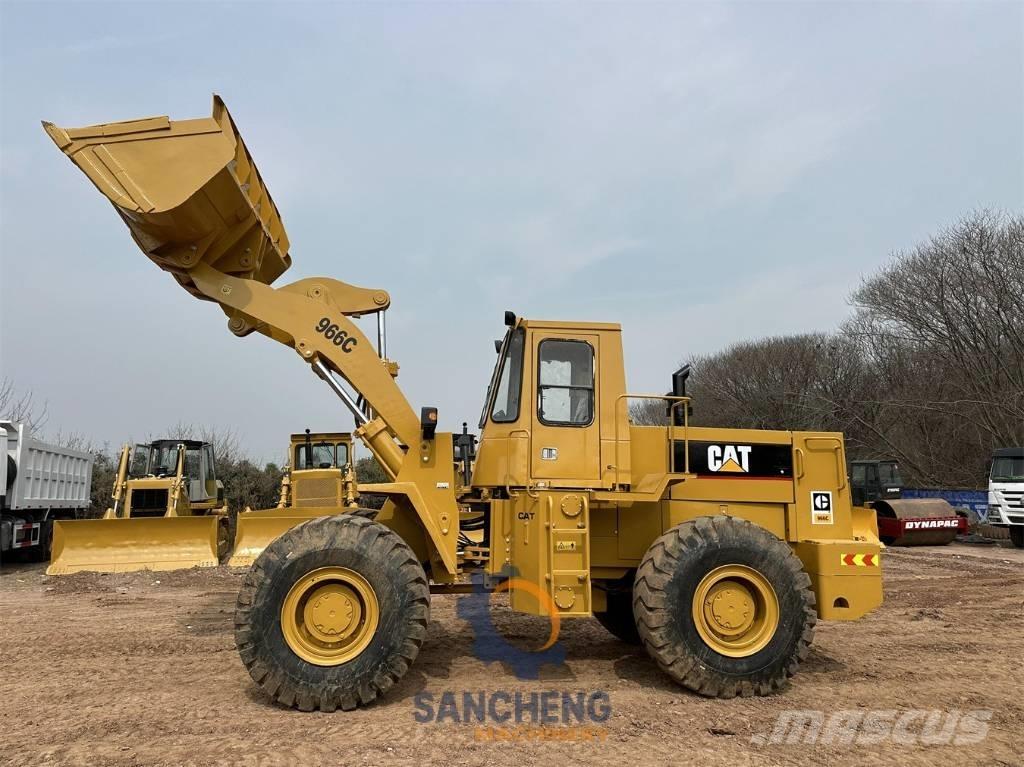 CAT 966 C Chargeuse sur pneus