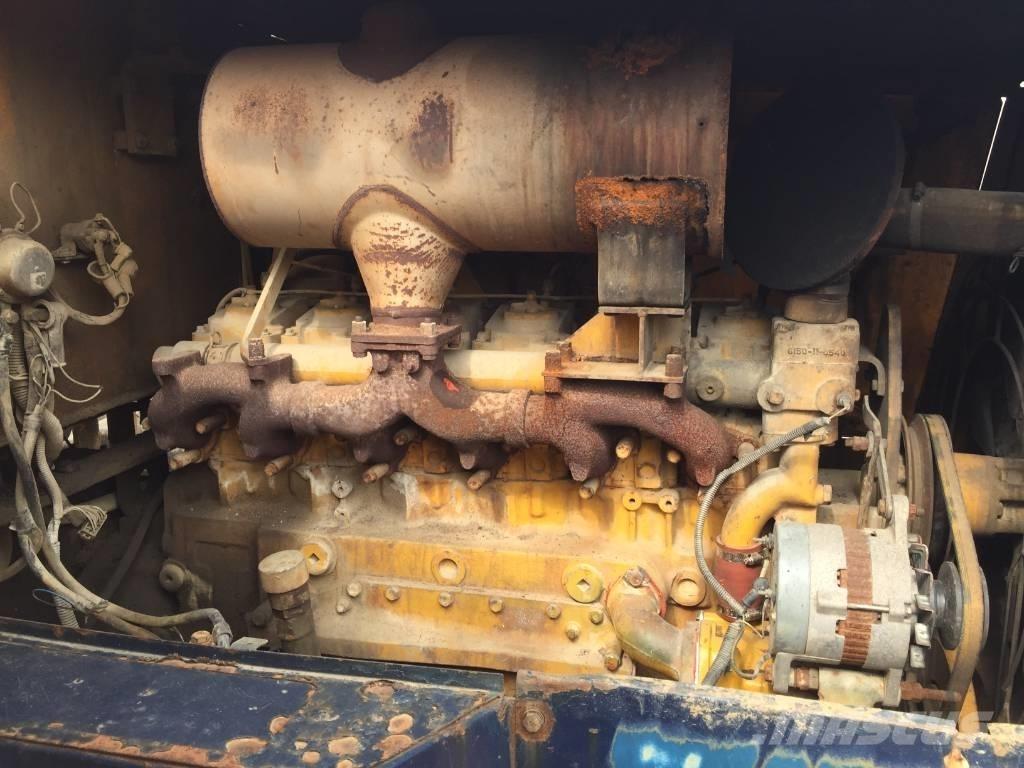 Komatsu GD 511 A Niveleuse