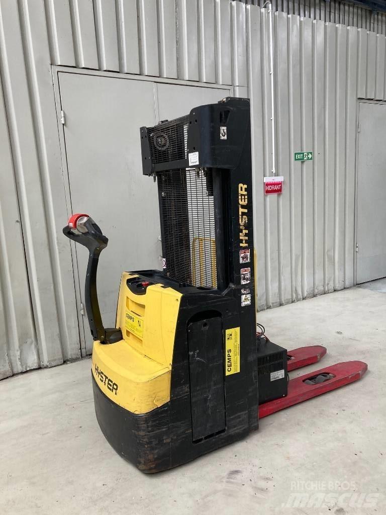 Hyster S 1.2 Gerbeur accompagnant