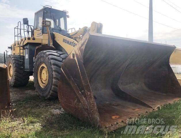 Komatsu WA 600-6 Chargeuse sur pneus