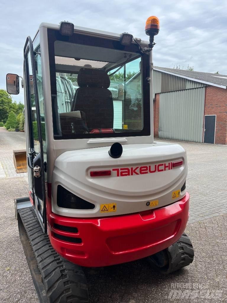Takeuchi tb235-2 Mini pelle < 7t