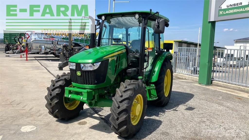 John Deere 5058E Tracteur