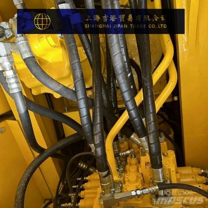 Komatsu PC 220 Pelle sur chenilles