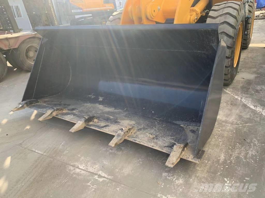 LiuGong CLG 835 Chargeuse sur pneus