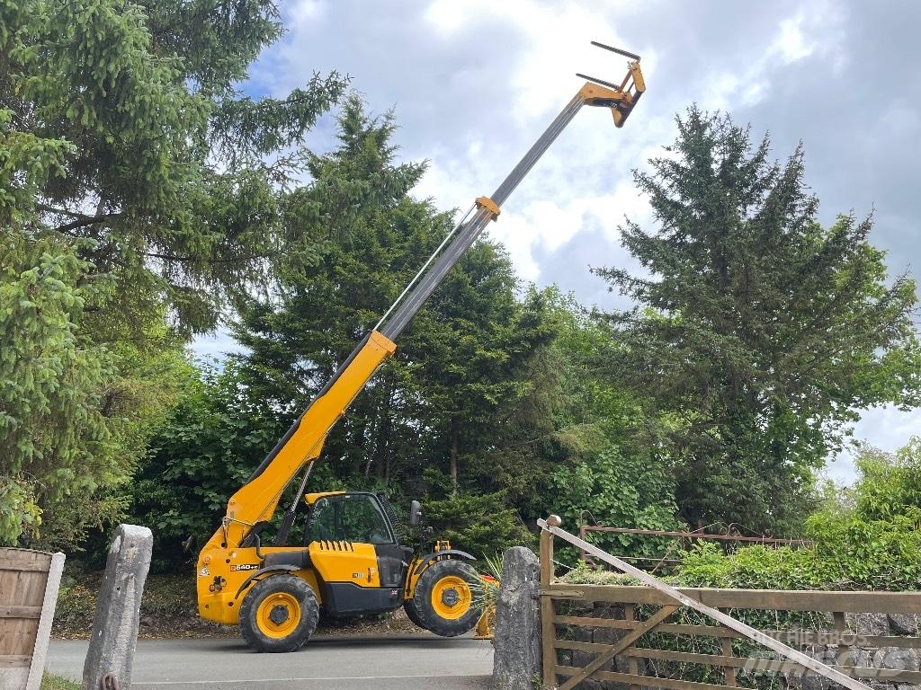 JCB 540-140 Chariot télescopique