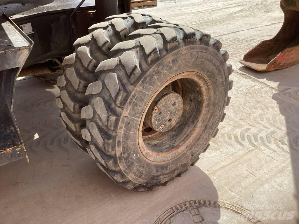 Komatsu PW 160-7E0 Pelle sur pneus