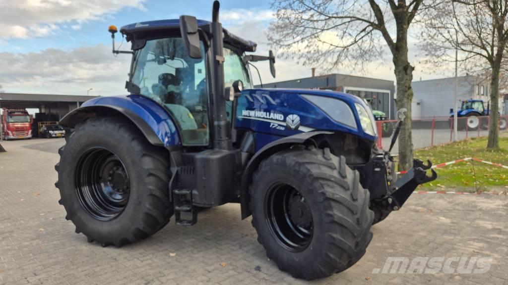 New Holland T 7.230 Tracteur