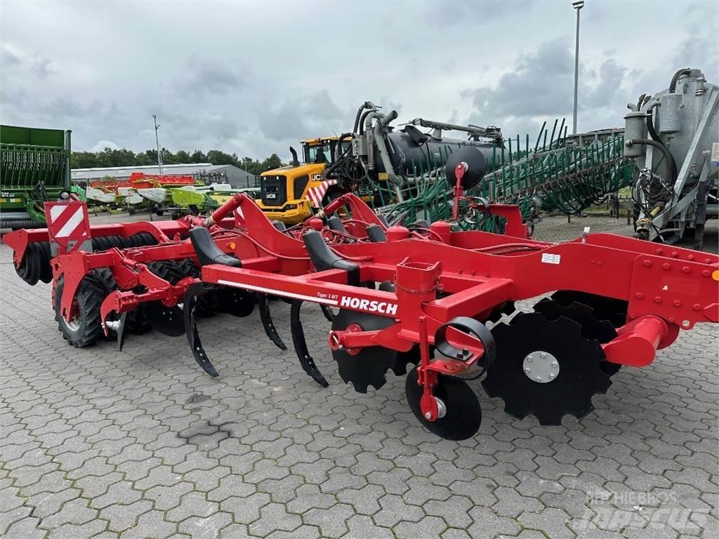 Horsch Tiger 3 MT Déchaumeur, cultivateur