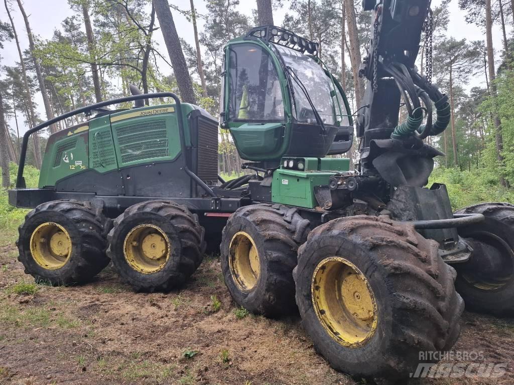 John Deere 1270 G Abatteuse