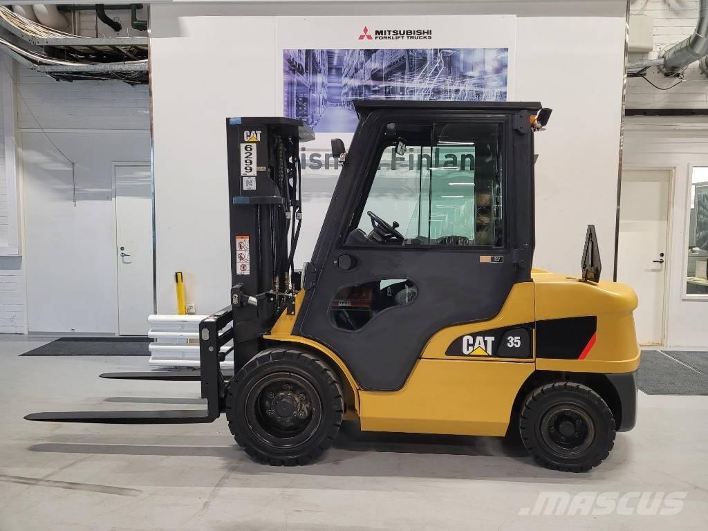 CAT DP 35 N Chariots diesel