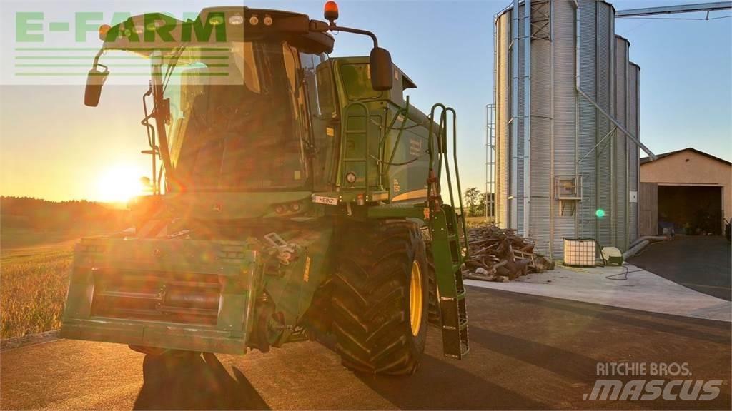 John Deere T550 HM Moissonneuse batteuse