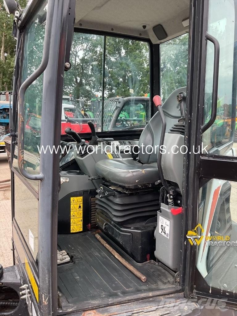 Bobcat E 27 Mini pelle < 7t