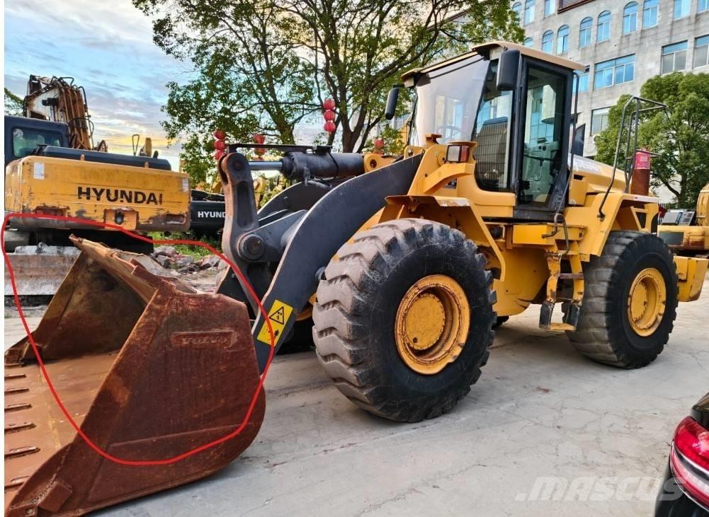 Volvo L 120 Chargeuse sur pneus