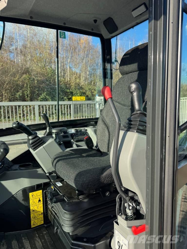 Bobcat E27 Mini pelle < 7t