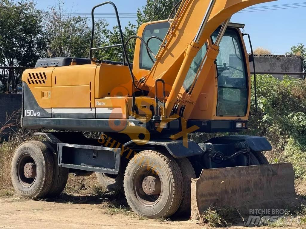 Hyundai 150W-9 Pelle sur pneus