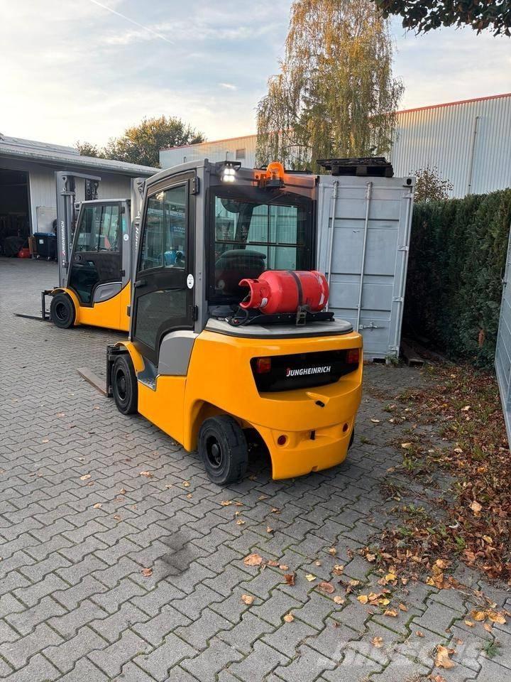 Jungheinrich TFG 425 Chariots GPL