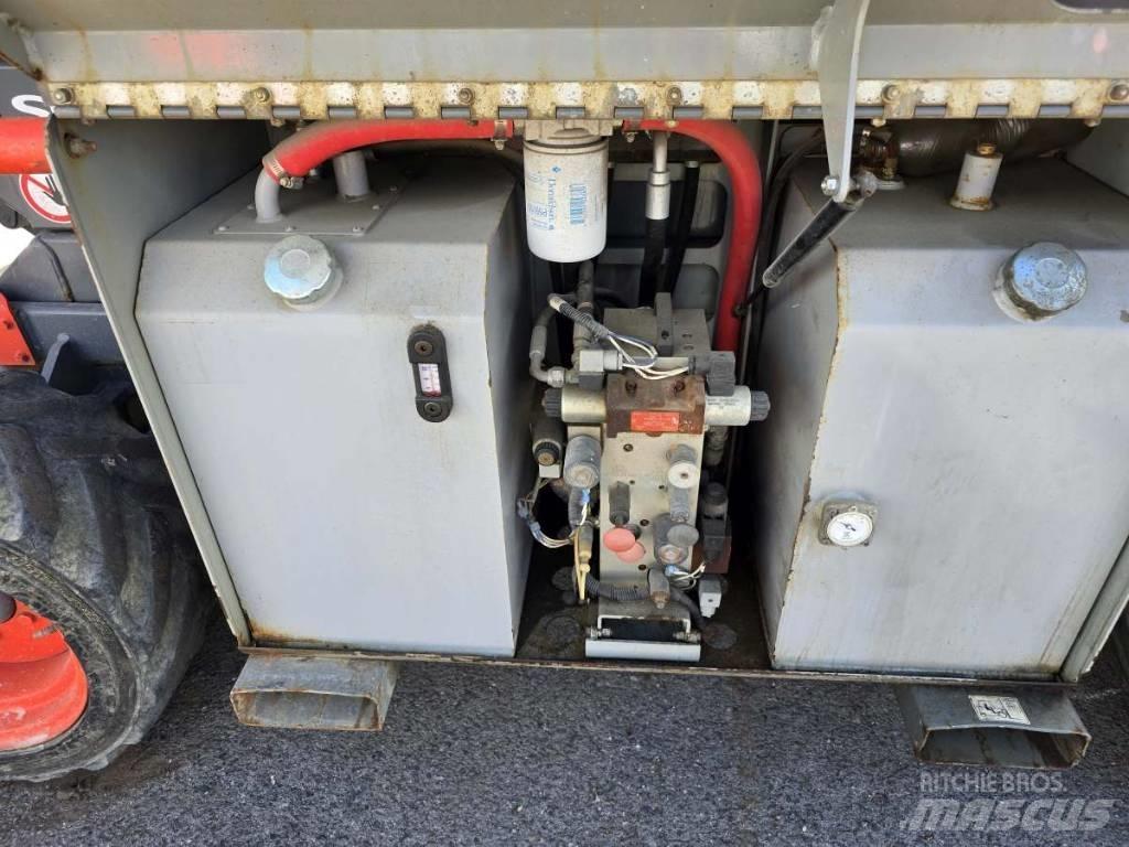 SkyJack SJ 6832 RT Nacelle ciseaux
