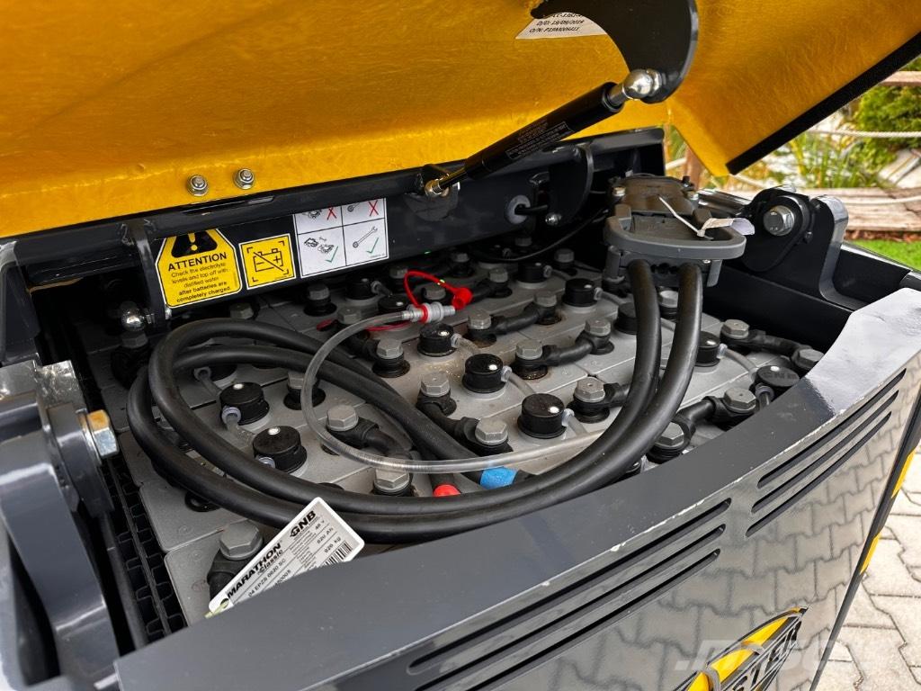 Aisle-Master 15SHE Chariots élévateurs électriques