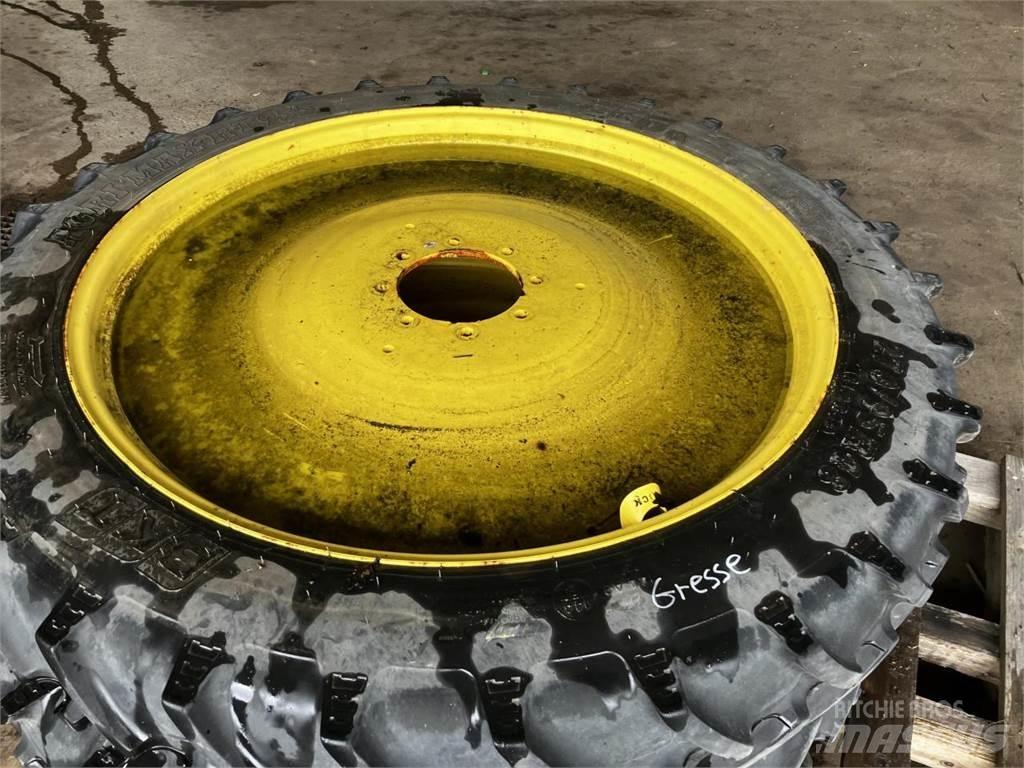 BKT 270/95R48 Pneus, roues et jantes