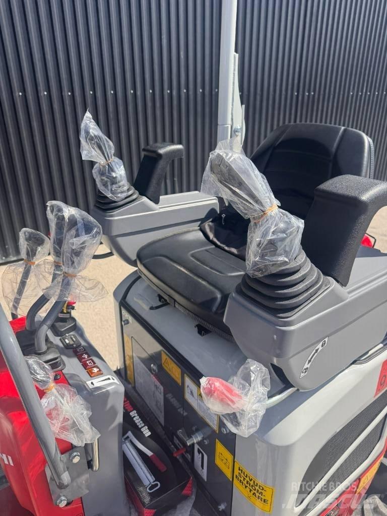 Takeuchi TB 210 R Mini pelle < 7t
