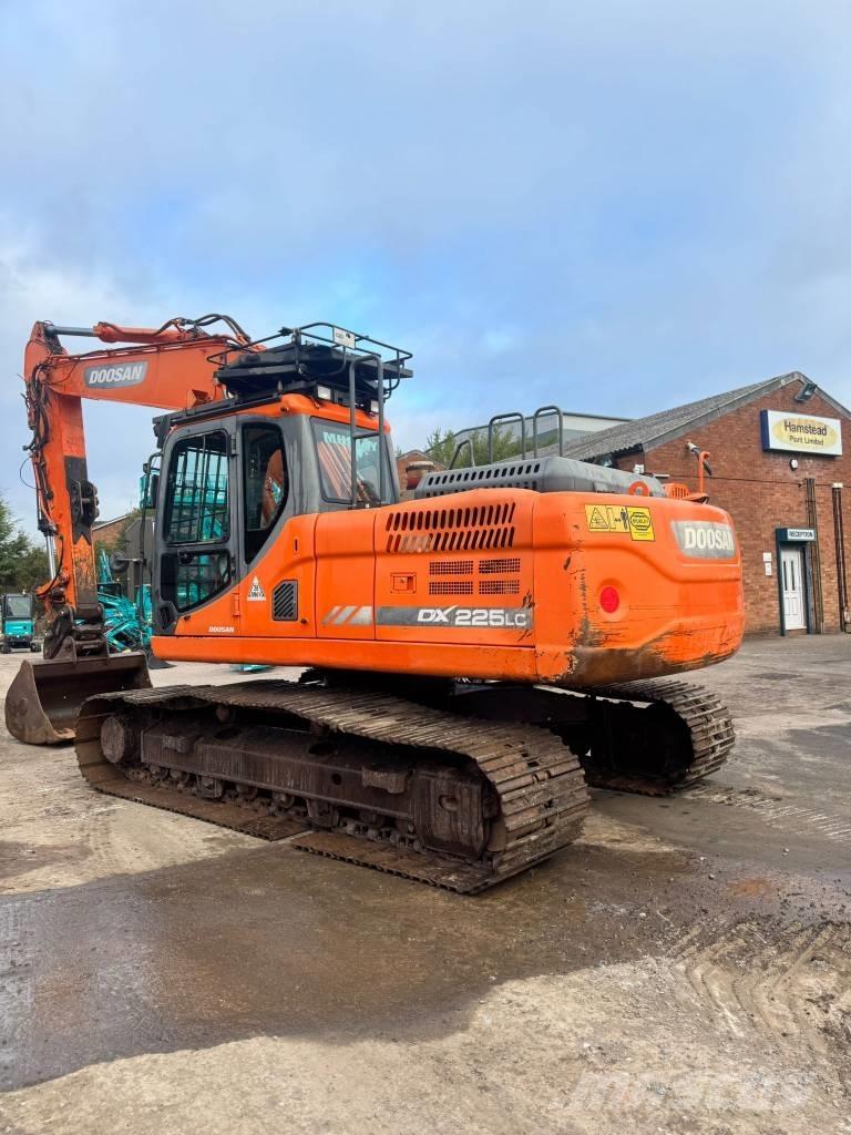 Doosan DX 225 LC Pelle sur chenilles